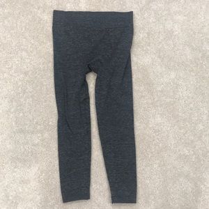 Maternity leggings over the belly